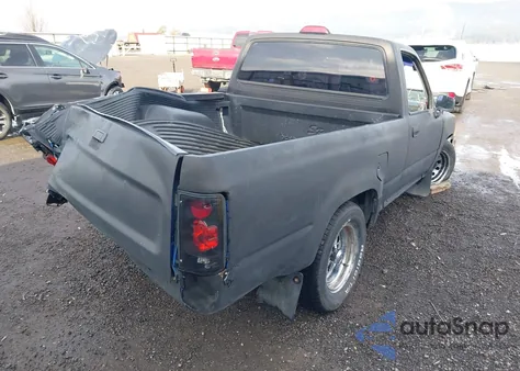 1994 Toyota Pickup 1/2 Ton Short Whlbase Stb из США, поврежденный, VIN 4TARN81AXRZ243110